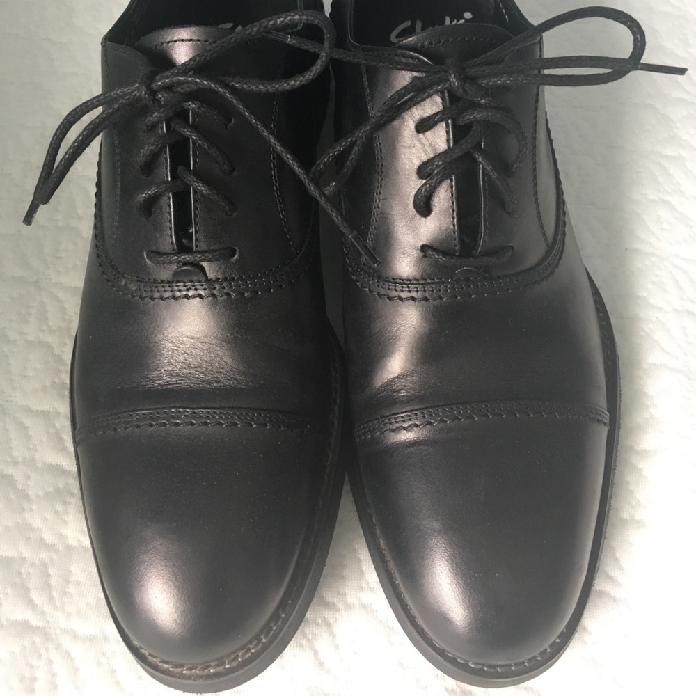 Clark’s Cap Toe Oxford shoe EUC